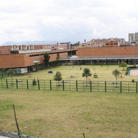 Hostel Casa Alb ボゴタ エクステリア 写真