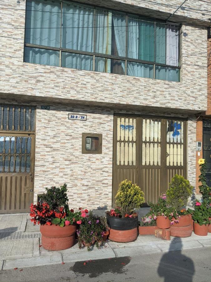 Hostel Casa Alb ボゴタ エクステリア 写真