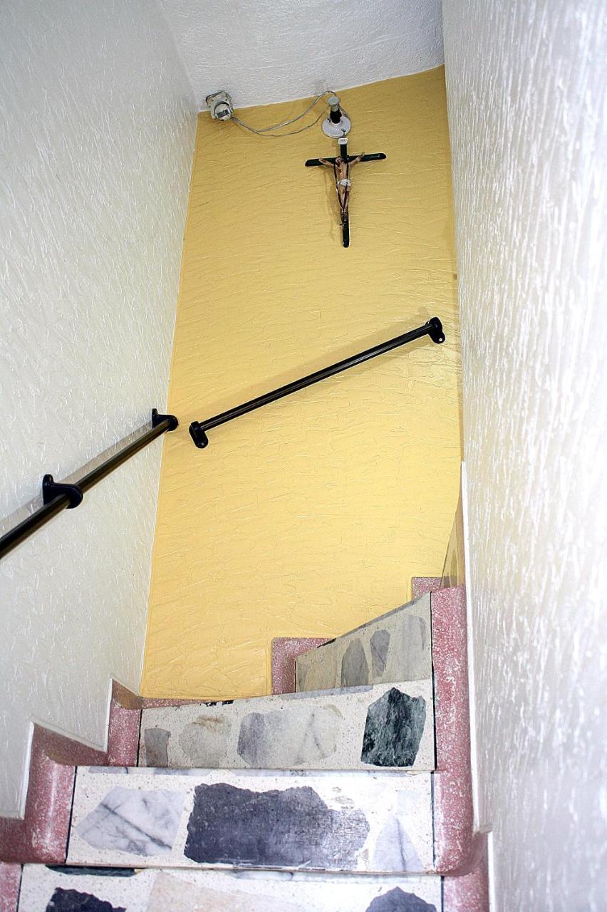 Hostel Casa Alb ボゴタ エクステリア 写真