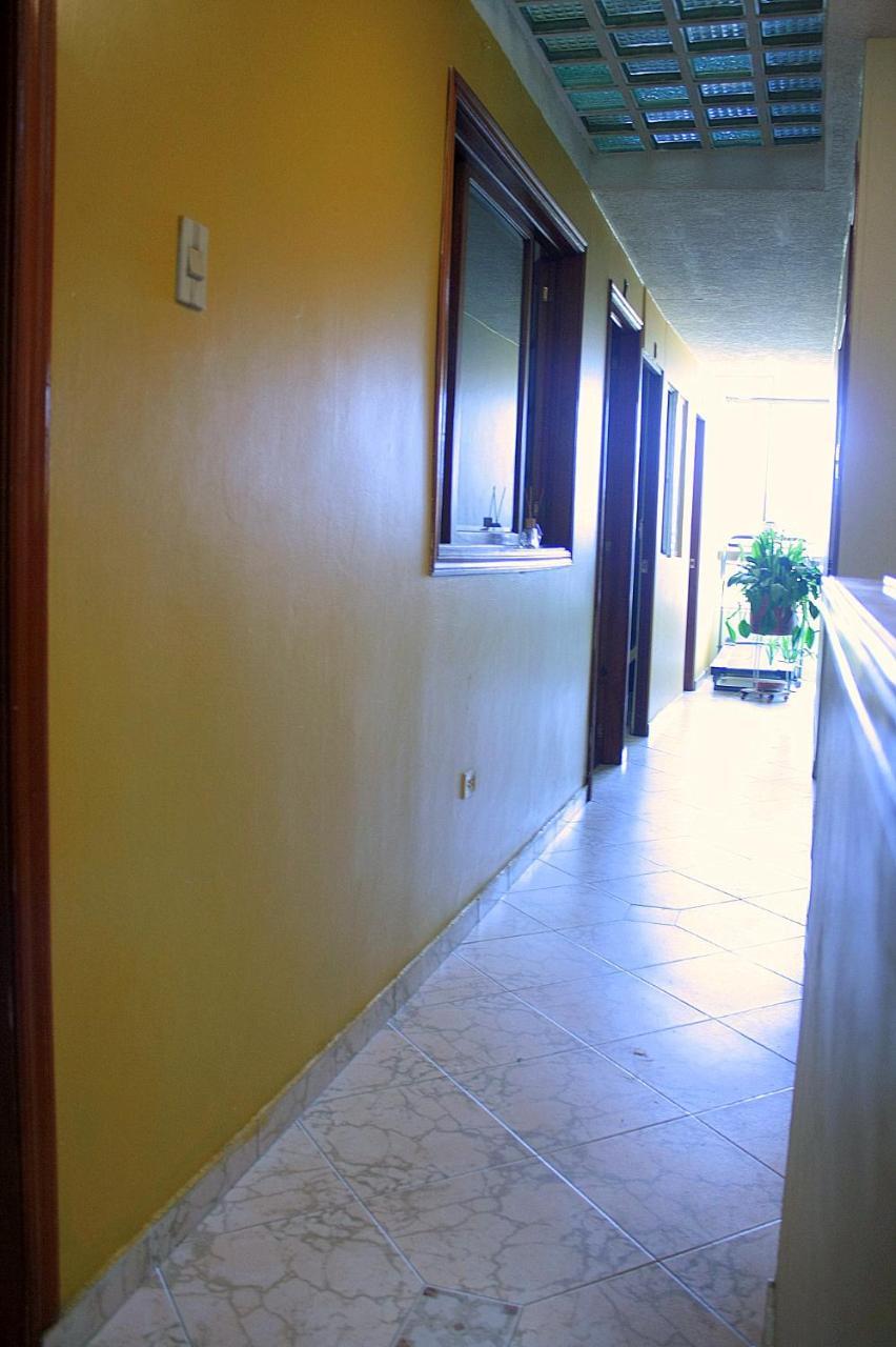 Hostel Casa Alb ボゴタ エクステリア 写真