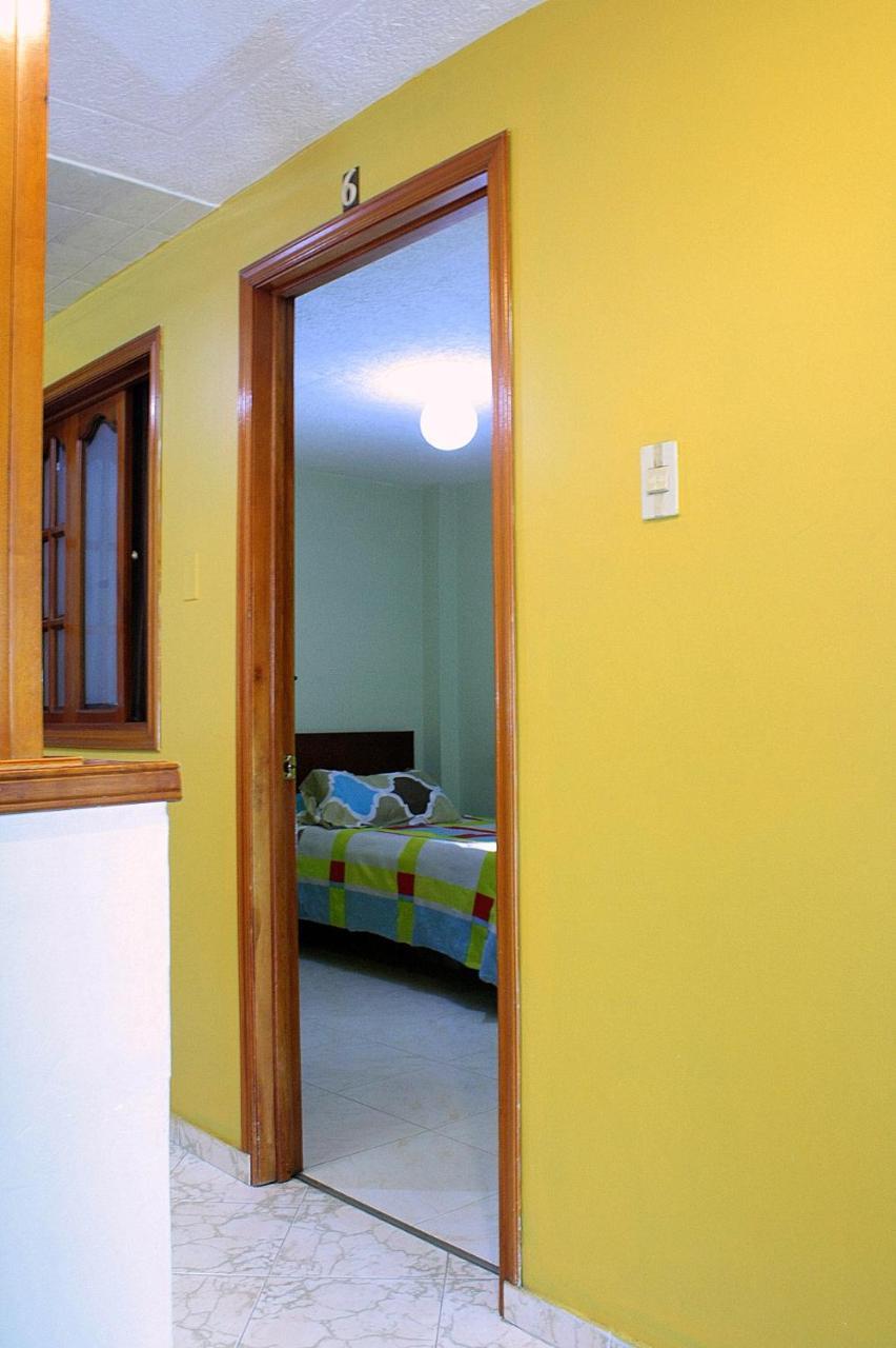 Hostel Casa Alb ボゴタ エクステリア 写真