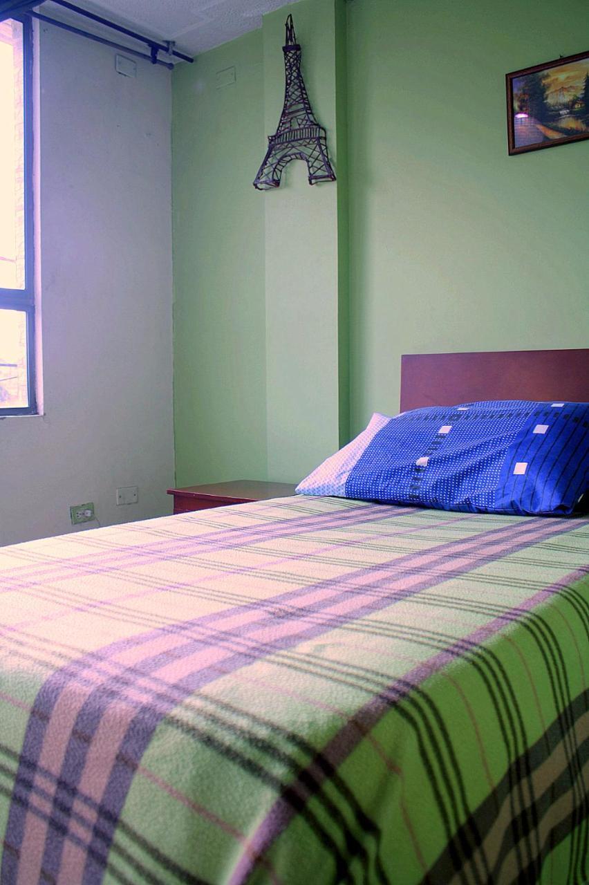Hostel Casa Alb ボゴタ エクステリア 写真
